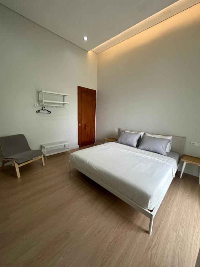 Cendhani Raras Gallery Kejayan ภายนอก รูปภาพ