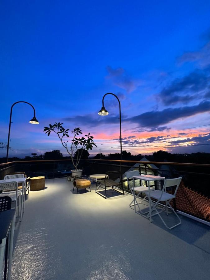 Cendhani Raras Gallery Kejayan ภายนอก รูปภาพ