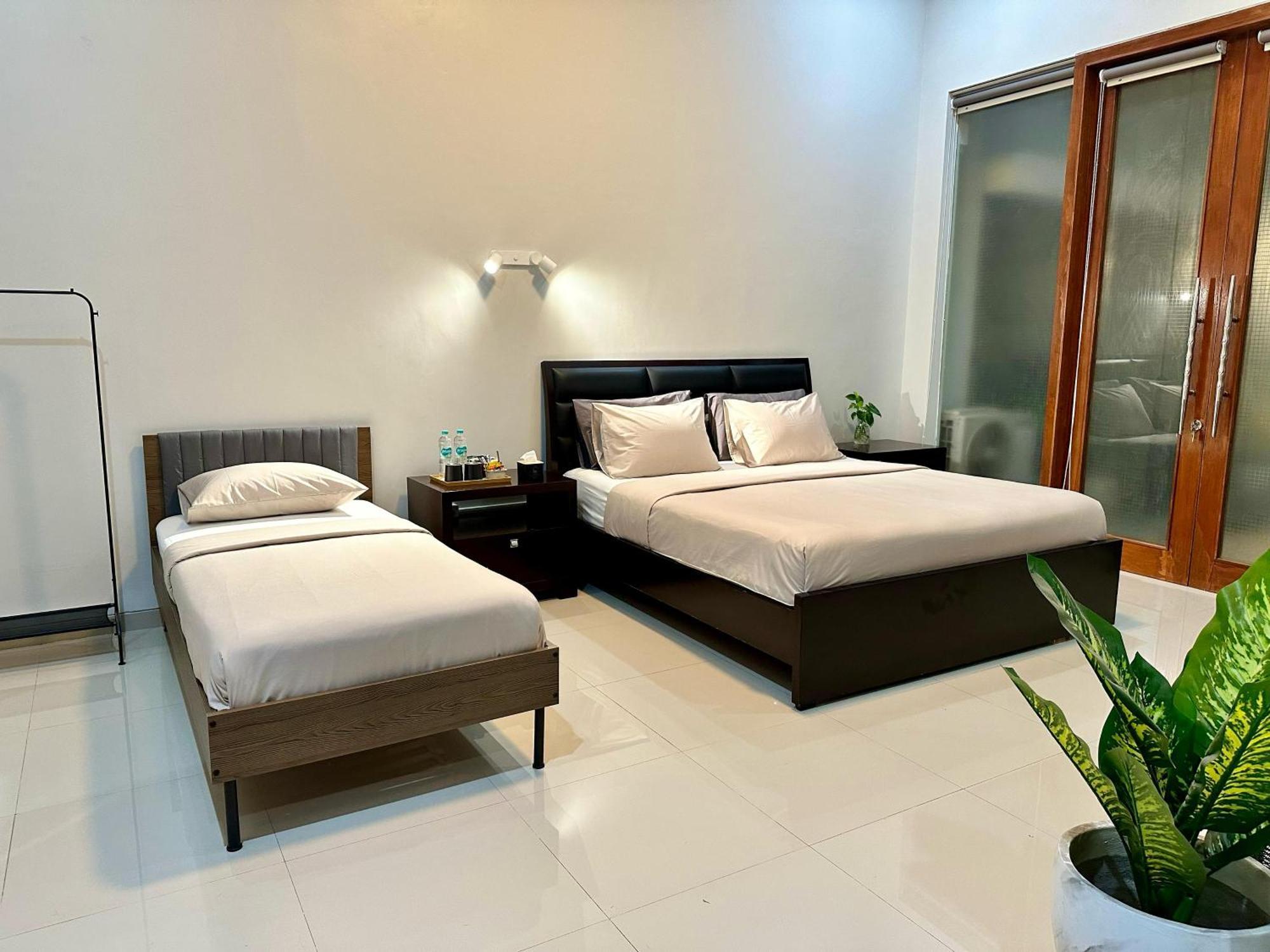 Cendhani Raras Gallery Kejayan ภายนอก รูปภาพ